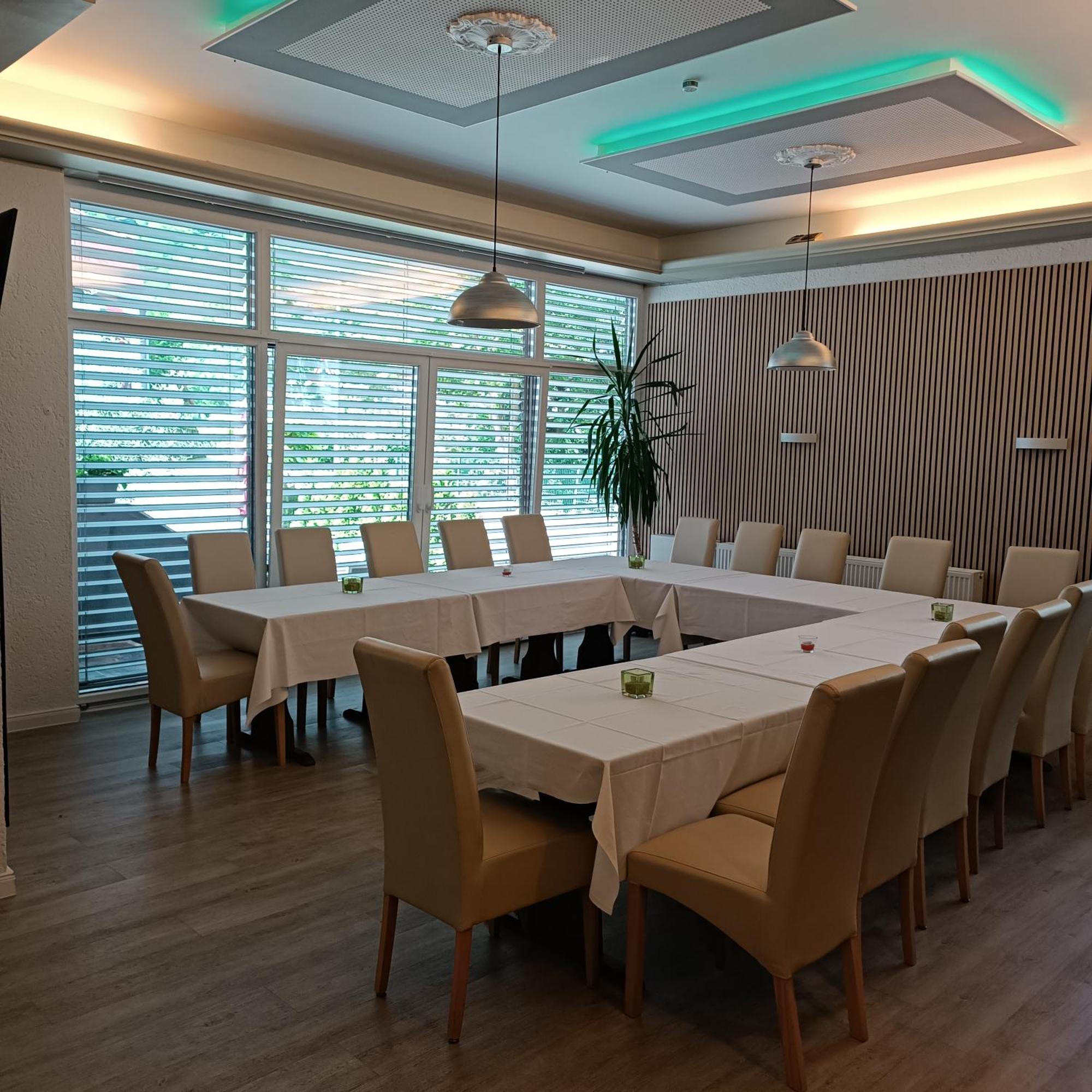 Hotel Ari 2*